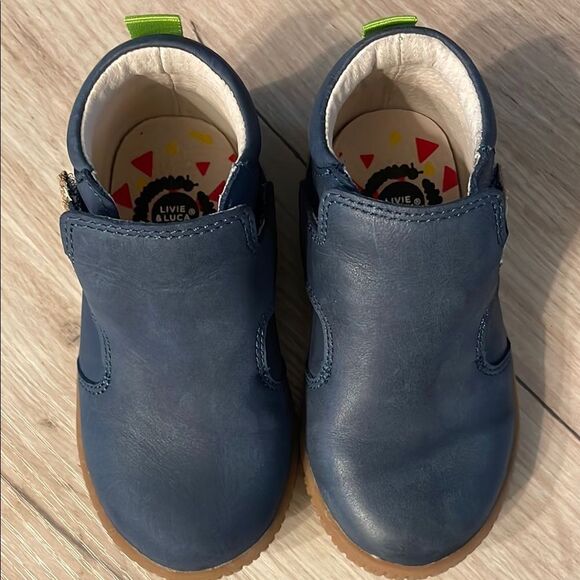 Livie & Luca Blue Ankle Boots Slip-On Design Toddler Boys Navy Leather Boots Sz - Picture 1 of 11
